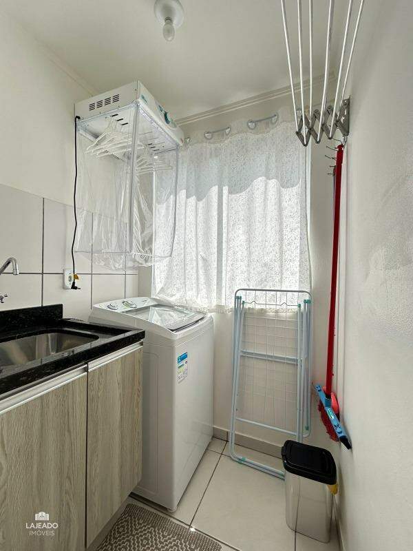 Apartamento para alugar com 2 quartos, 55m² - Foto 8