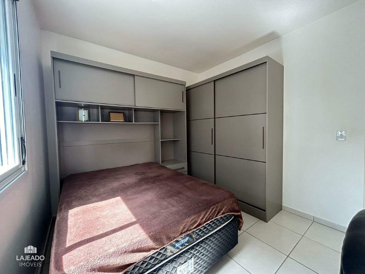 Apartamento para alugar com 2 quartos, 55m² - Foto 12