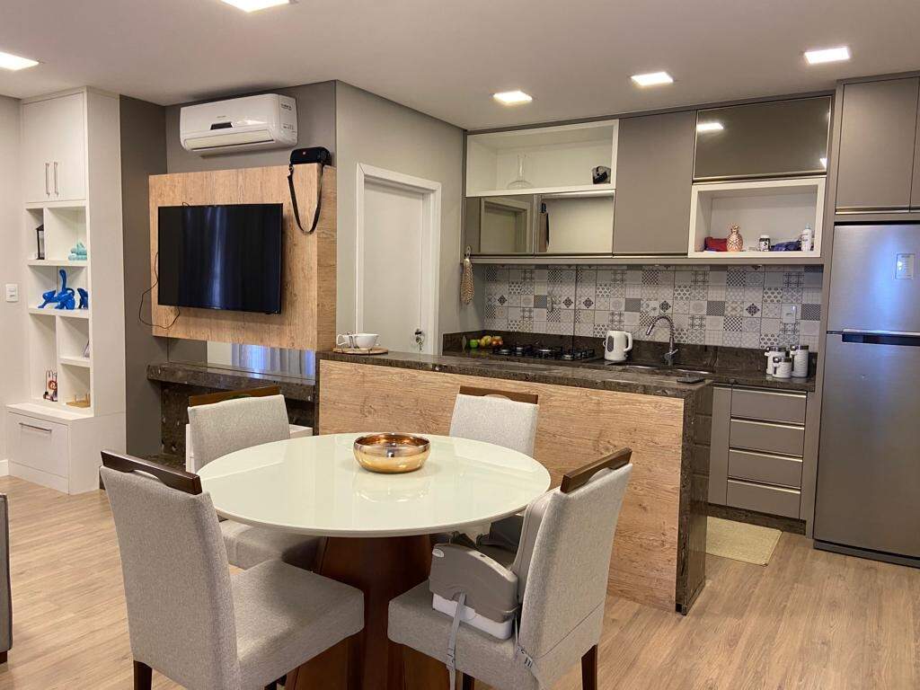 Apartamento para alugar com 3 quartos, 97m² - Foto 4