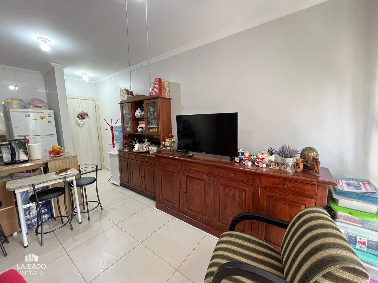 Apartamento à venda com 1 quarto, 42m² - Foto 5