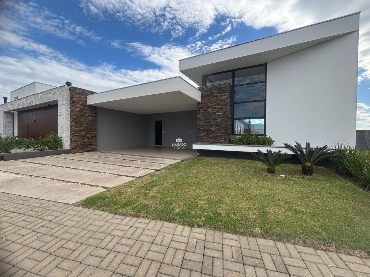 Casa à venda no Conventos: 