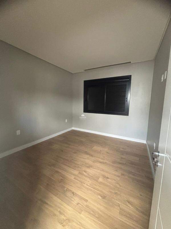 Casa à venda no Conventos: 