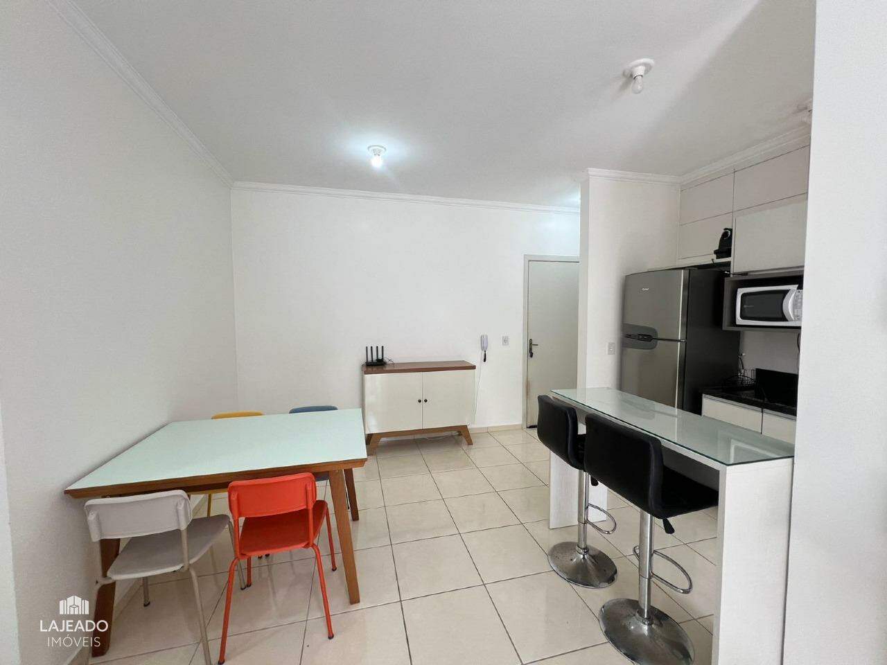 Apartamento à venda com 2 quartos, 54m² - Foto 7