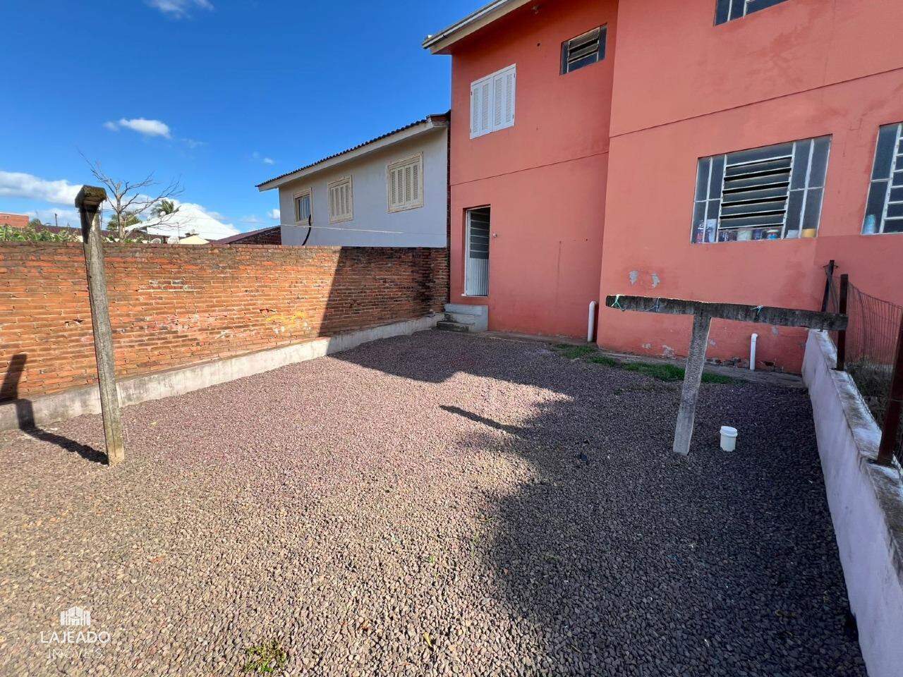 Sobrado à venda com 2 quartos, 78m² - Foto 9