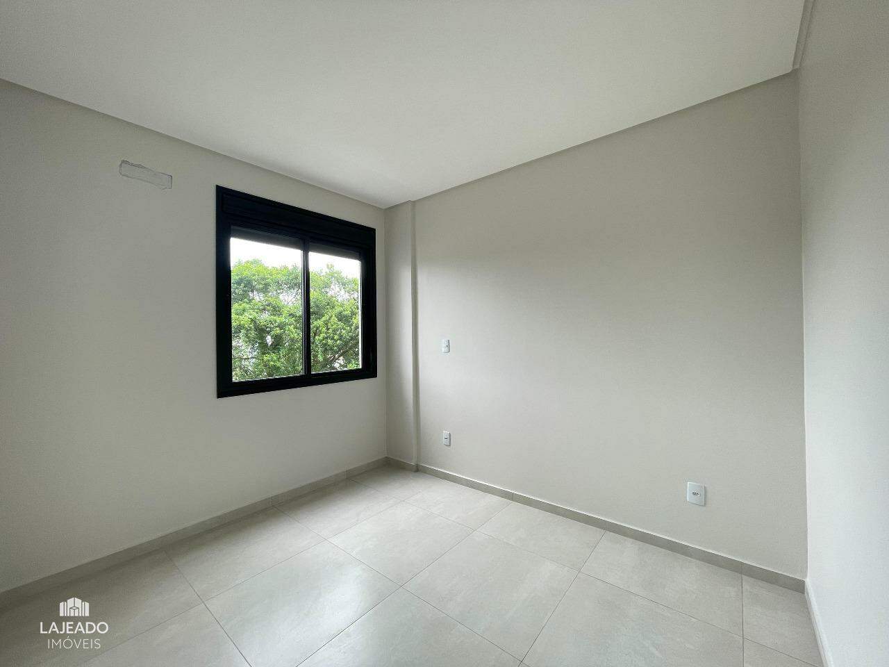 Apartamento à venda com 1 quarto, 34m² - Foto 6