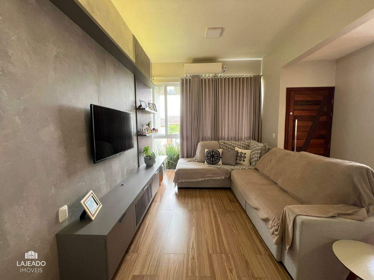 Casa à venda com 3 quartos, 202m² - Foto 6