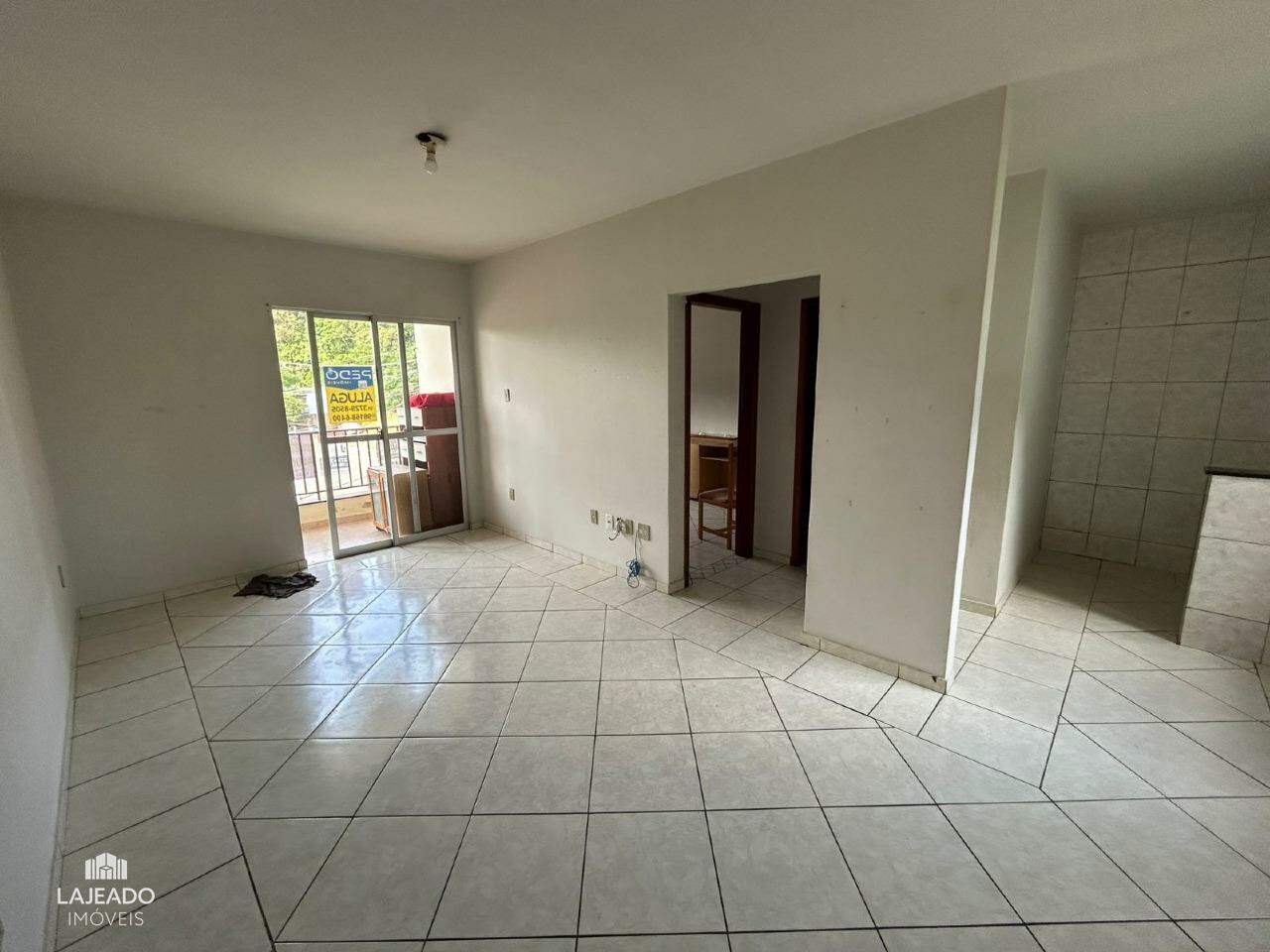 Apartamento para alugar com 2 quartos, 50m² - Foto 2