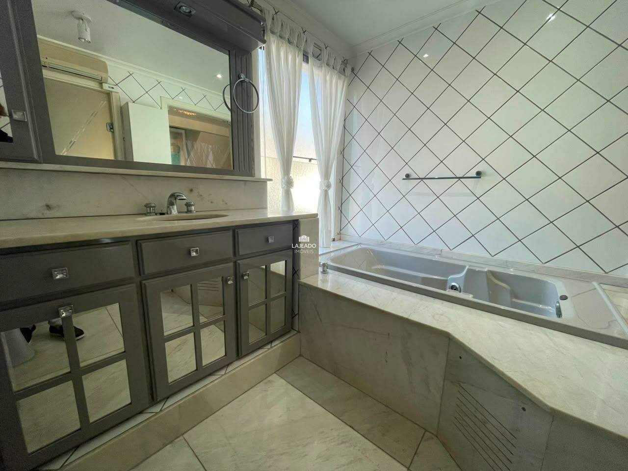 Casa, 4 quartos, 800 m² - Foto 27