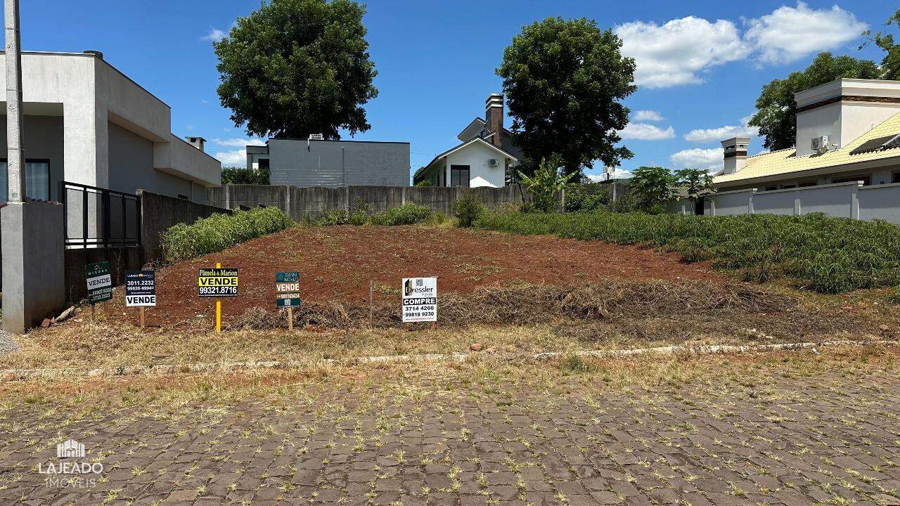 Terreno à venda, 360m² - Foto 1