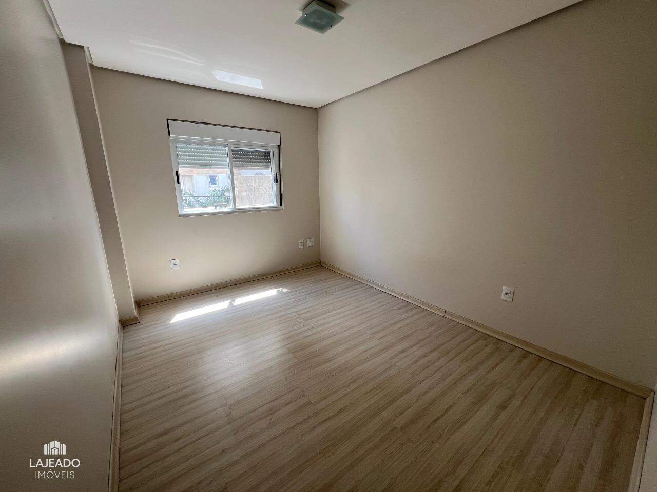 Apartamento à venda com 3 quartos, 166m² - Foto 15