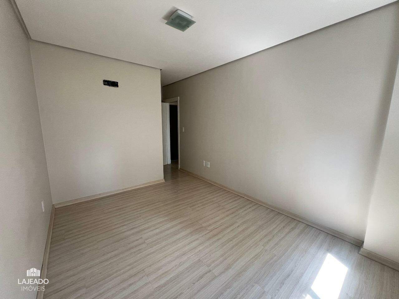 Apartamento à venda com 3 quartos, 166m² - Foto 23