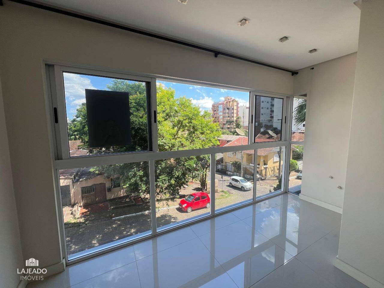 Apartamento à venda com 3 quartos, 166m² - Foto 4