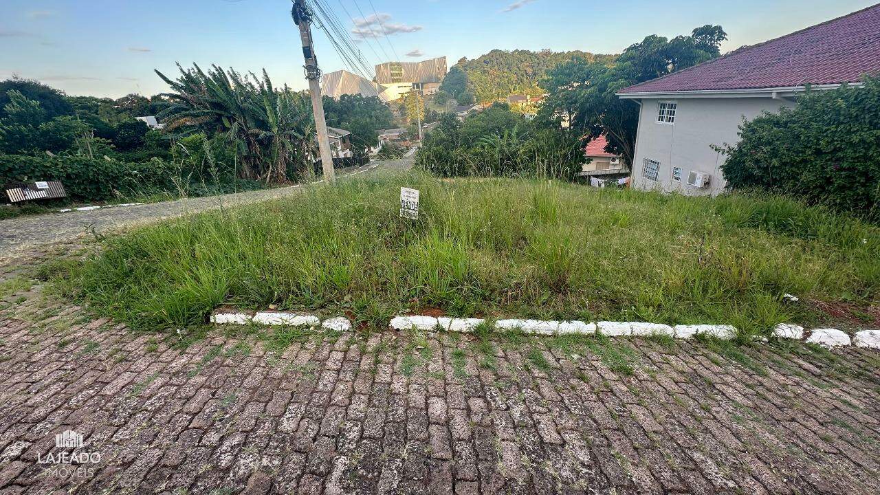 Terreno à venda, 330m² - Foto 1