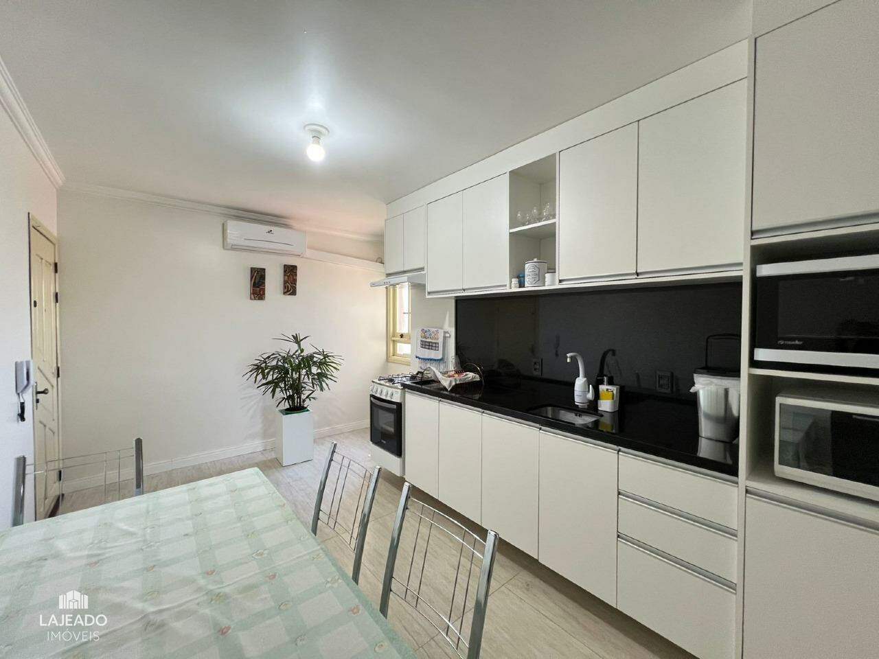 Apartamento à venda com 2 quartos, 65m² - Foto 5