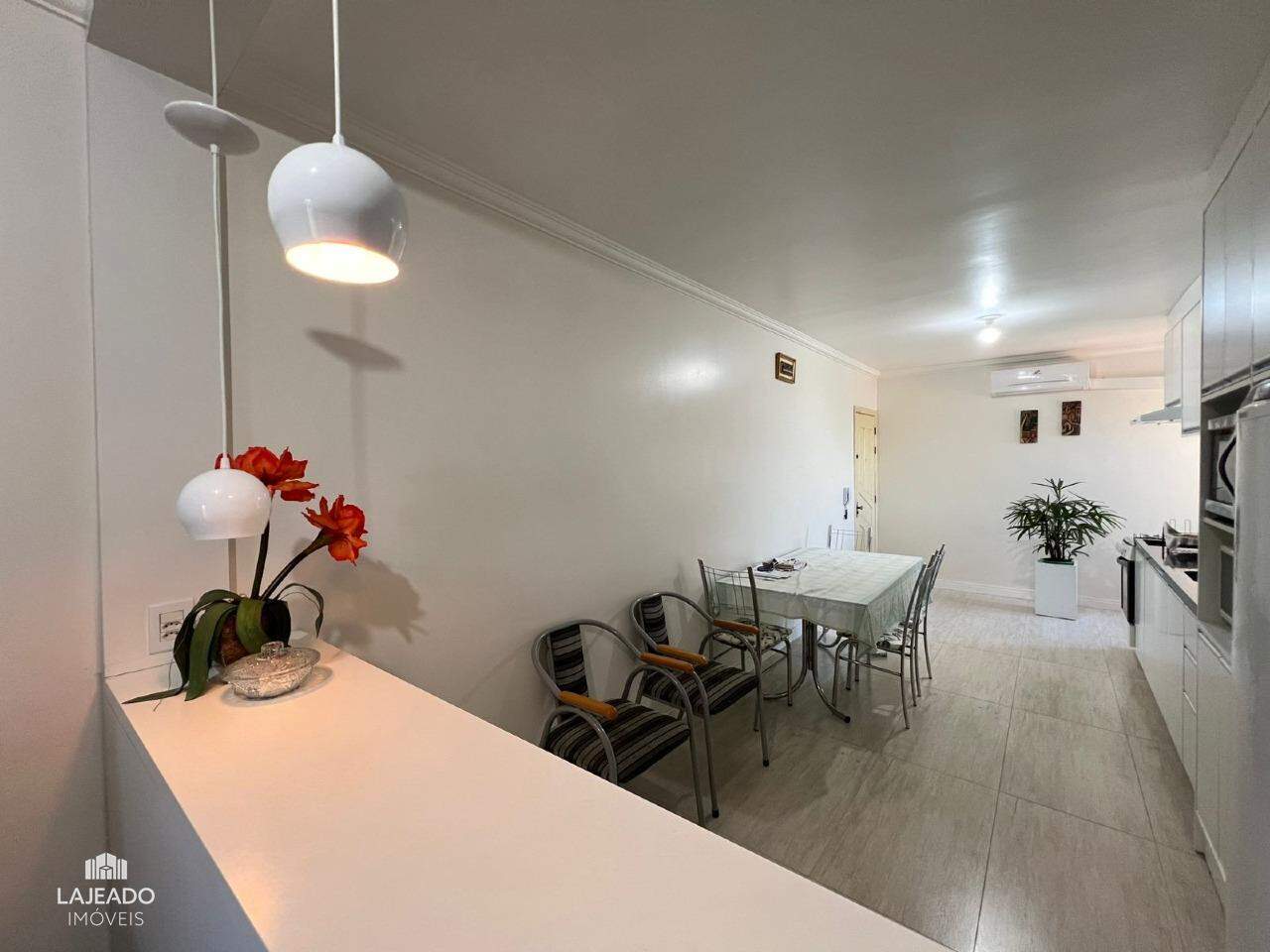 Apartamento à venda com 2 quartos, 65m² - Foto 9