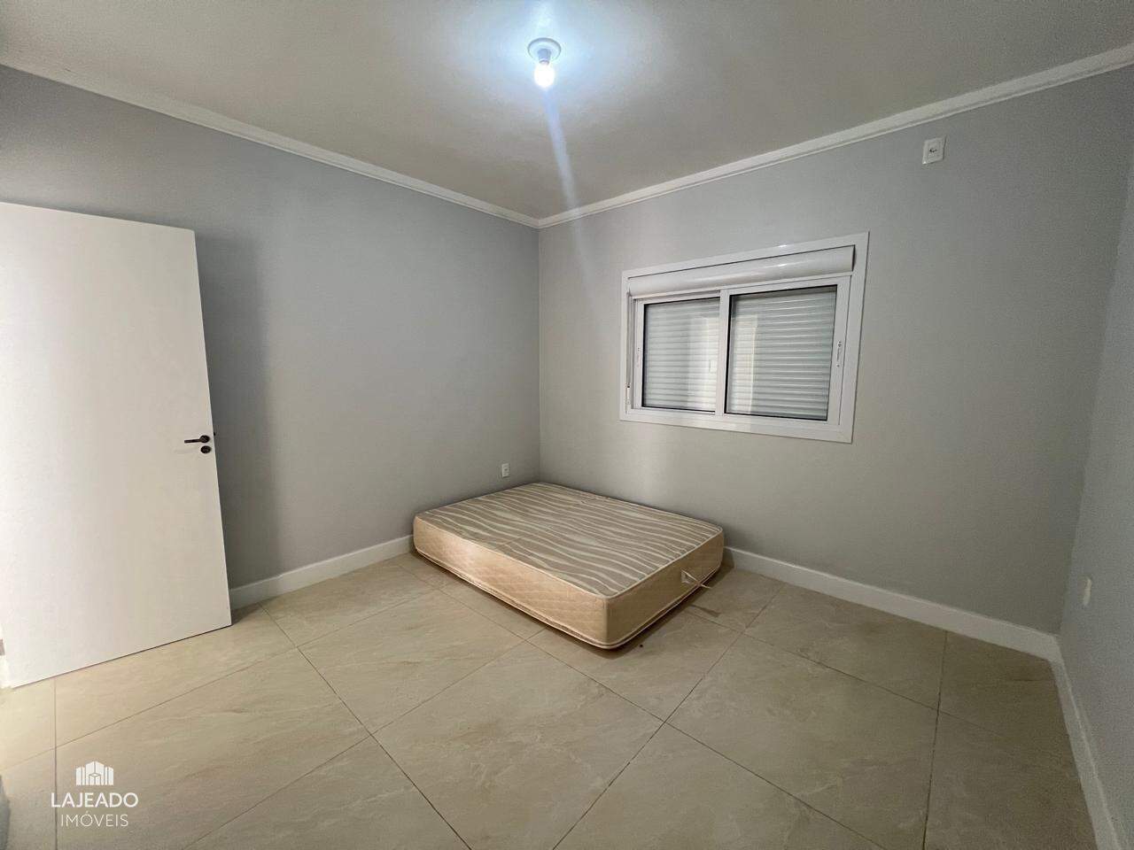 Casa à venda com 2 quartos, 131m² - Foto 13