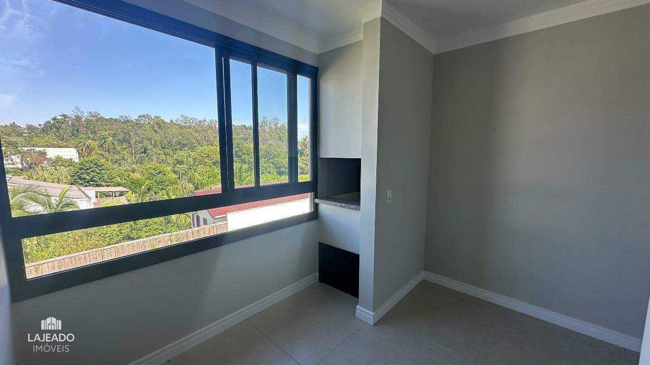 Apartamento à venda com 2 quartos, 83m² - Foto 4