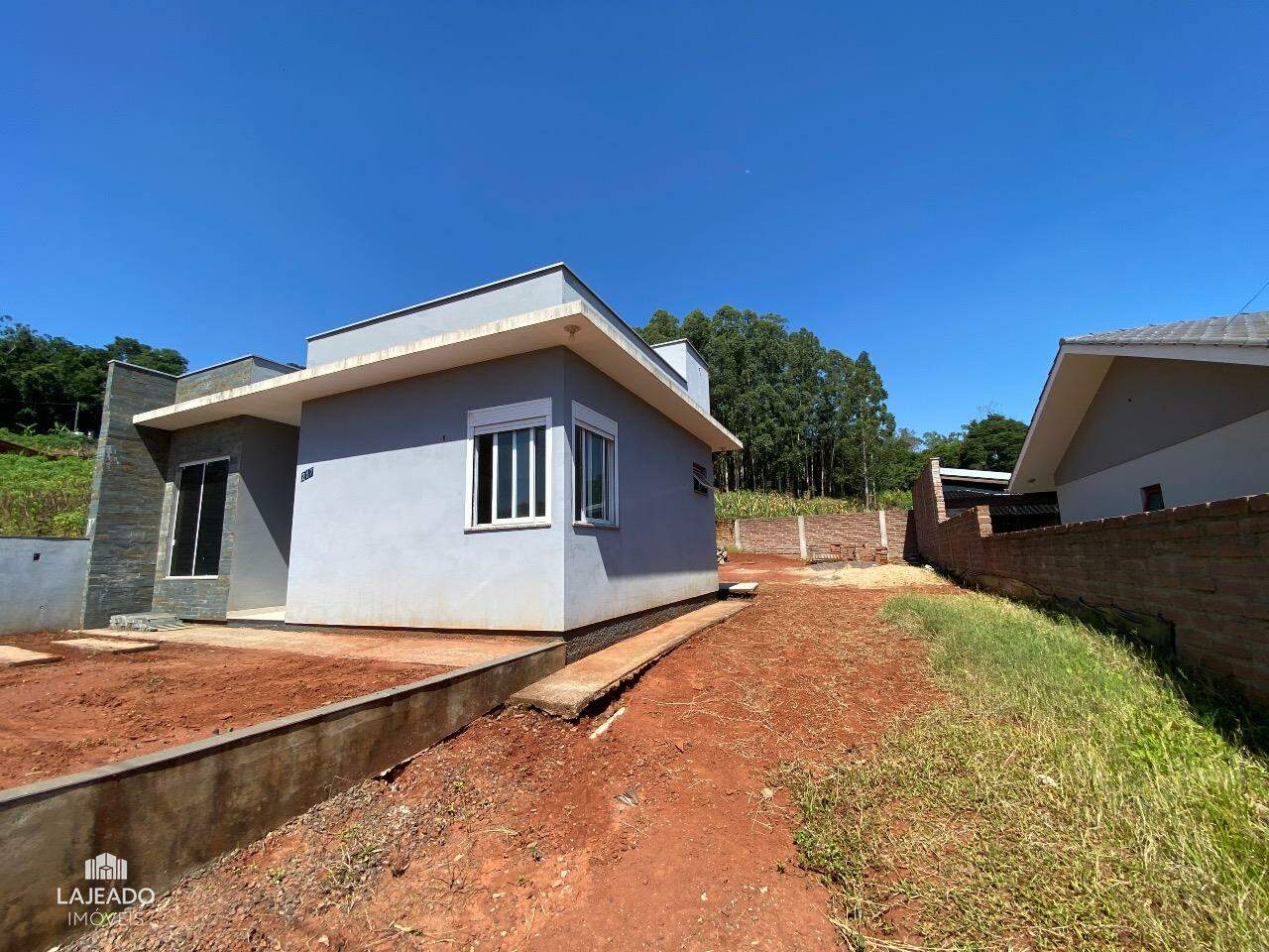 Casa à venda com 1 quarto, 45m² - Foto 2