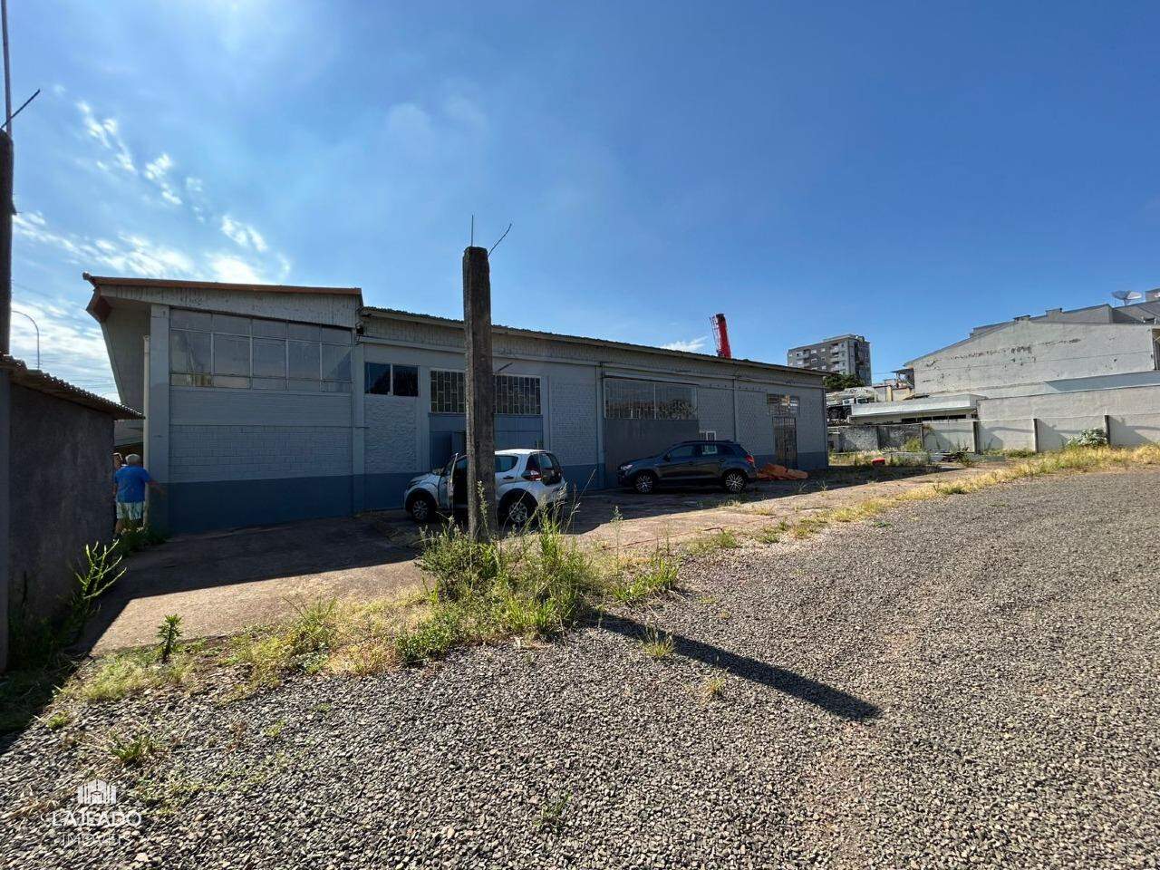 Loja-Salão, 387 m² - Foto 1