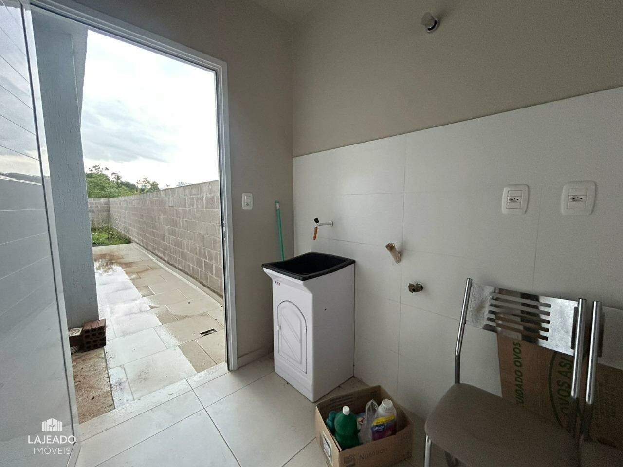 Casa para aluguel no Conventos: 