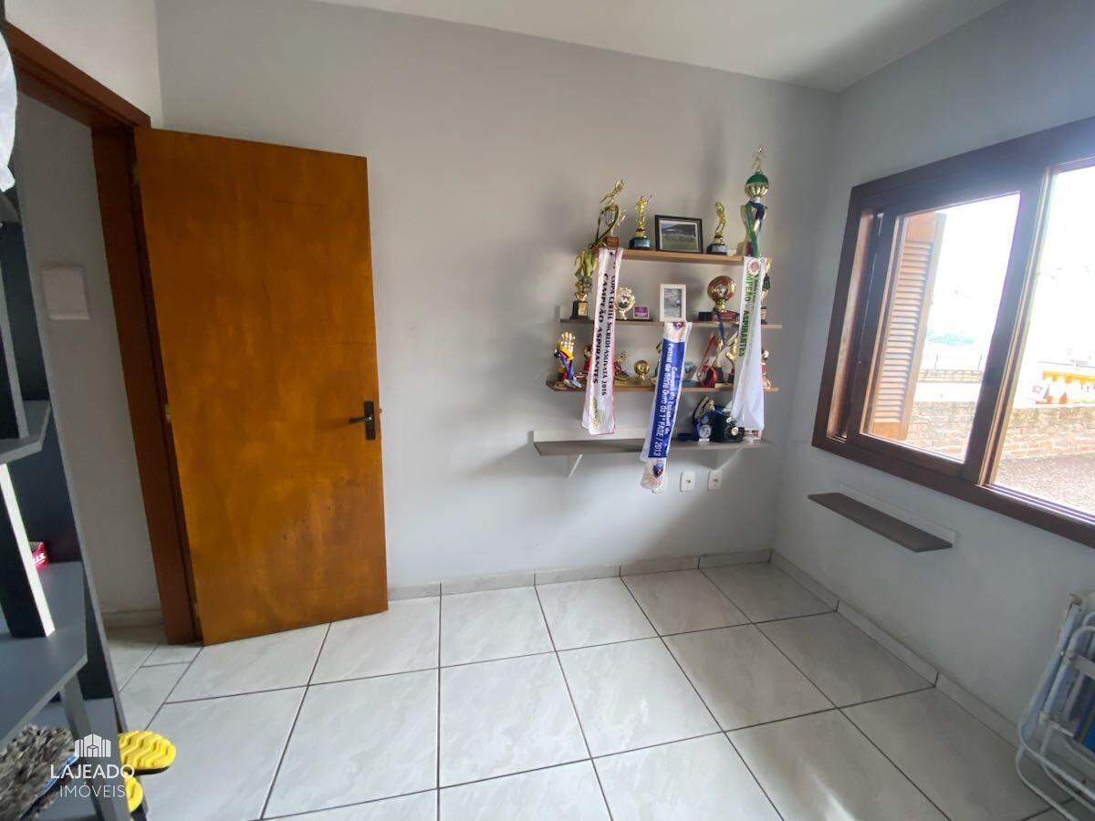 Casa à venda com 2 quartos, 65m² - Foto 8