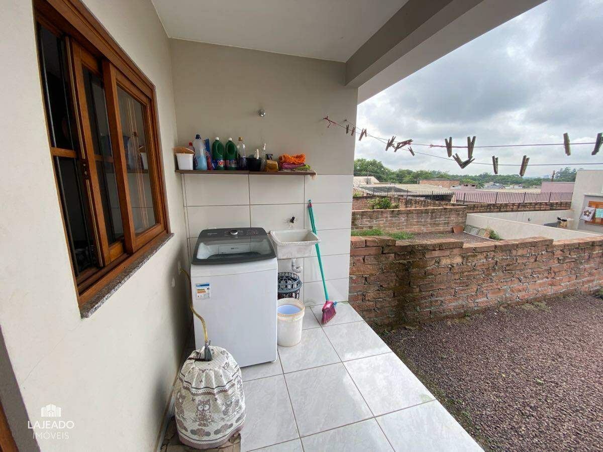 Casa à venda com 2 quartos, 65m² - Foto 15