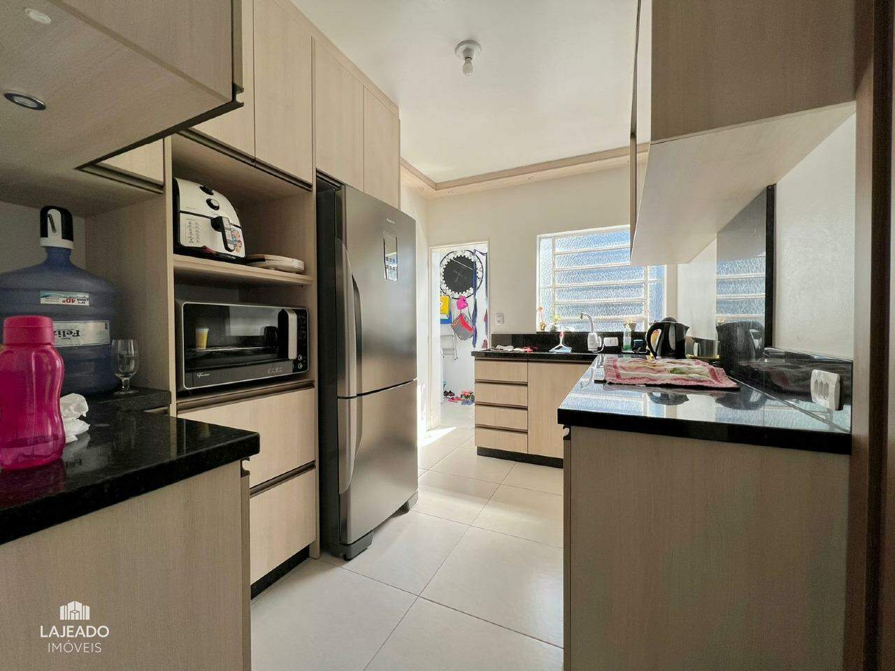 Apartamento à venda com 2 quartos, 70m² - Foto 4