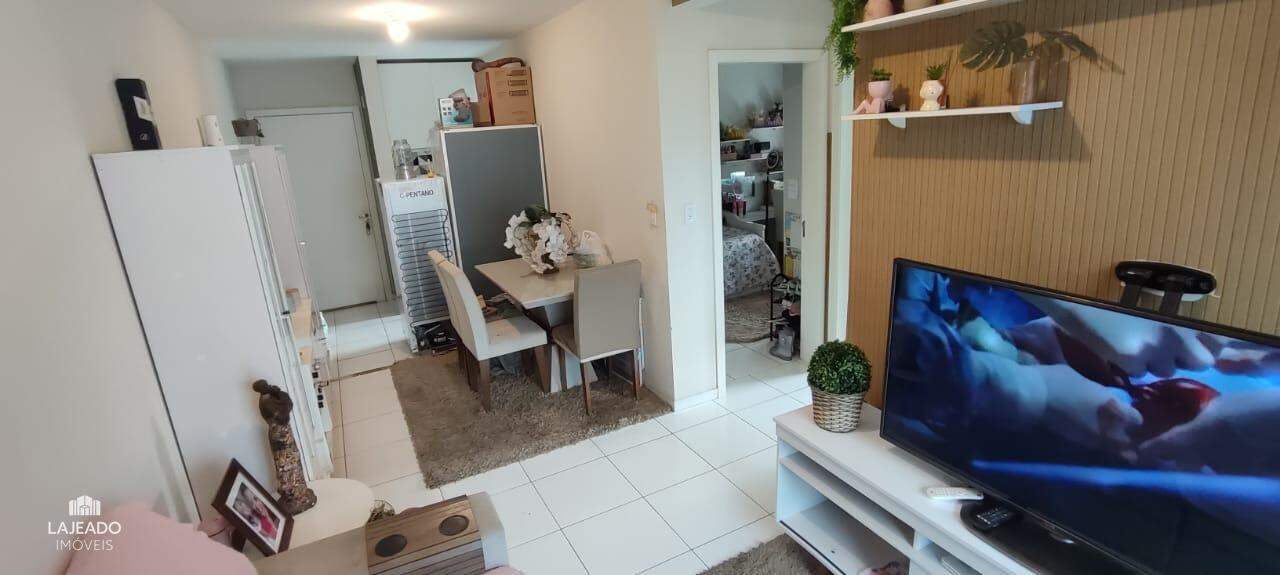 Apartamento à venda com 2 quartos, 54m² - Foto 4