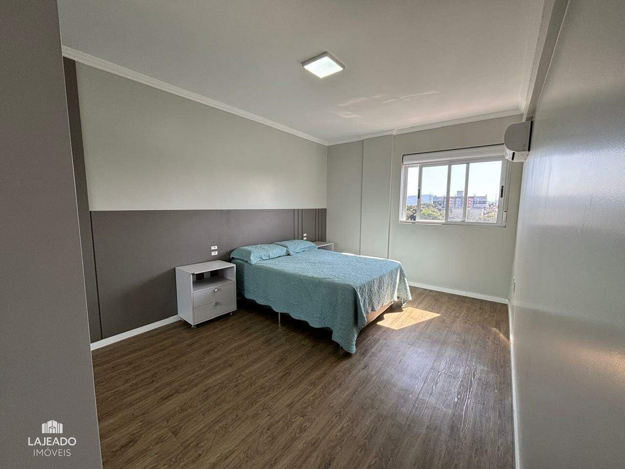 Apartamento à venda com 2 quartos, 72m² - Foto 9