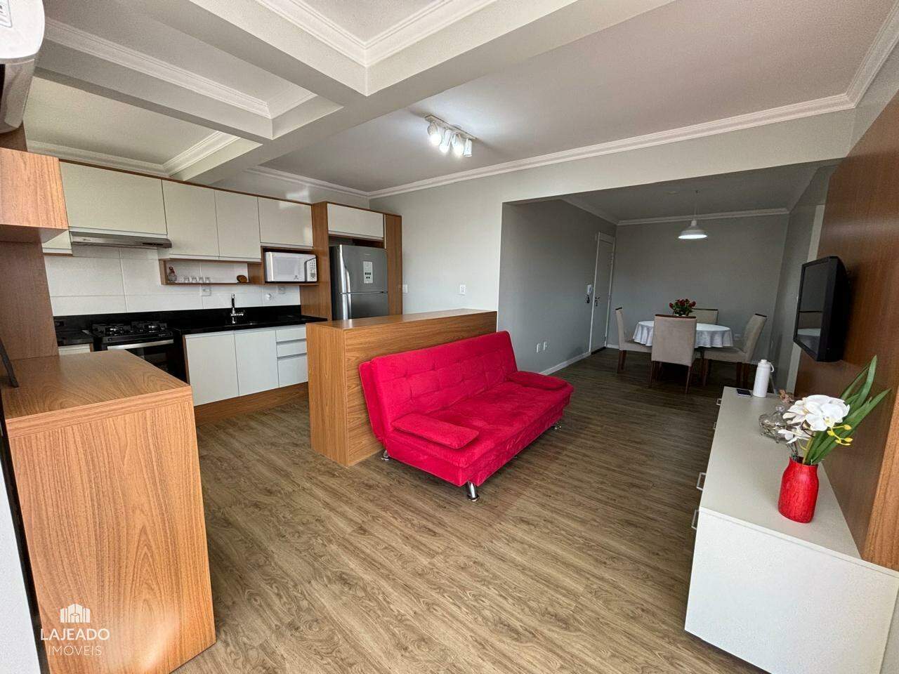 Apartamento à venda com 2 quartos, 72m² - Foto 1