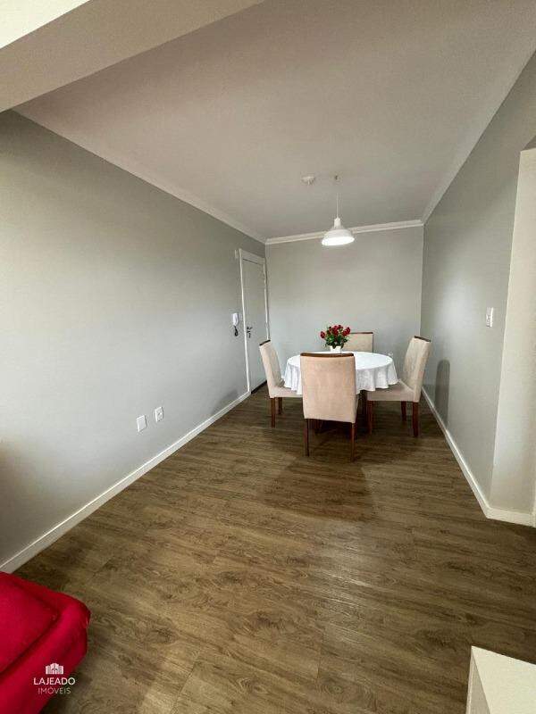 Apartamento à venda com 2 quartos, 72m² - Foto 7