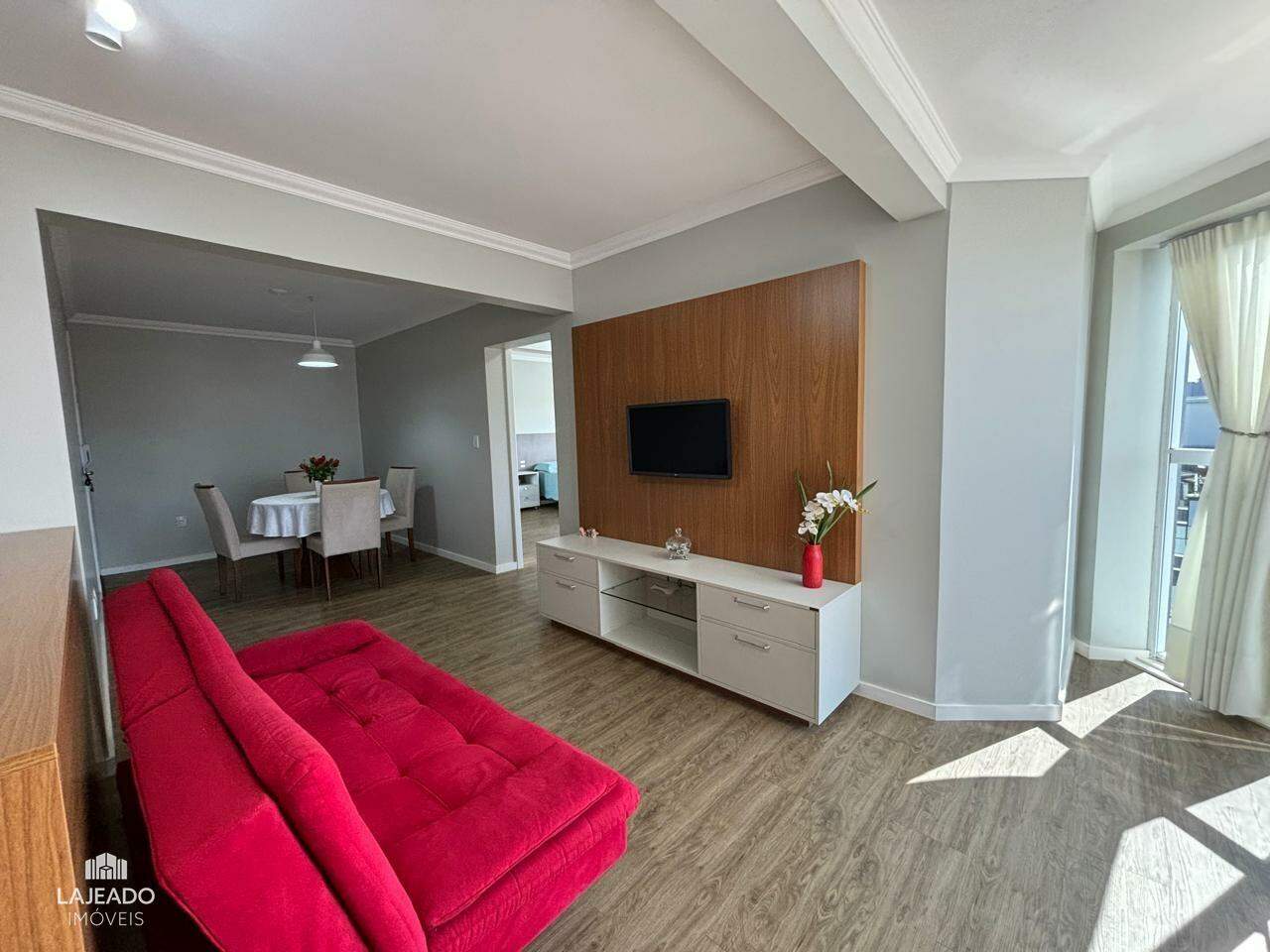 Apartamento à venda com 2 quartos, 72m² - Foto 4