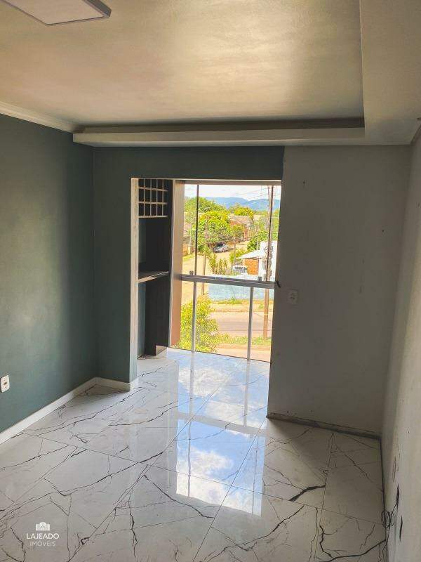 Apartamento à venda com 2 quartos, 58m² - Foto 3