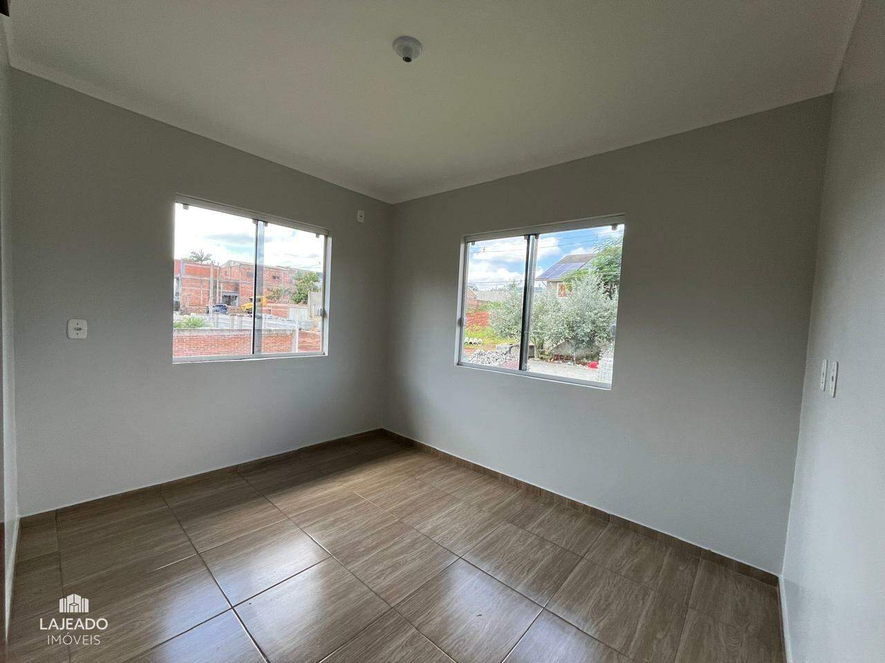 Casa à venda com 2 quartos, 41m² - Foto 6