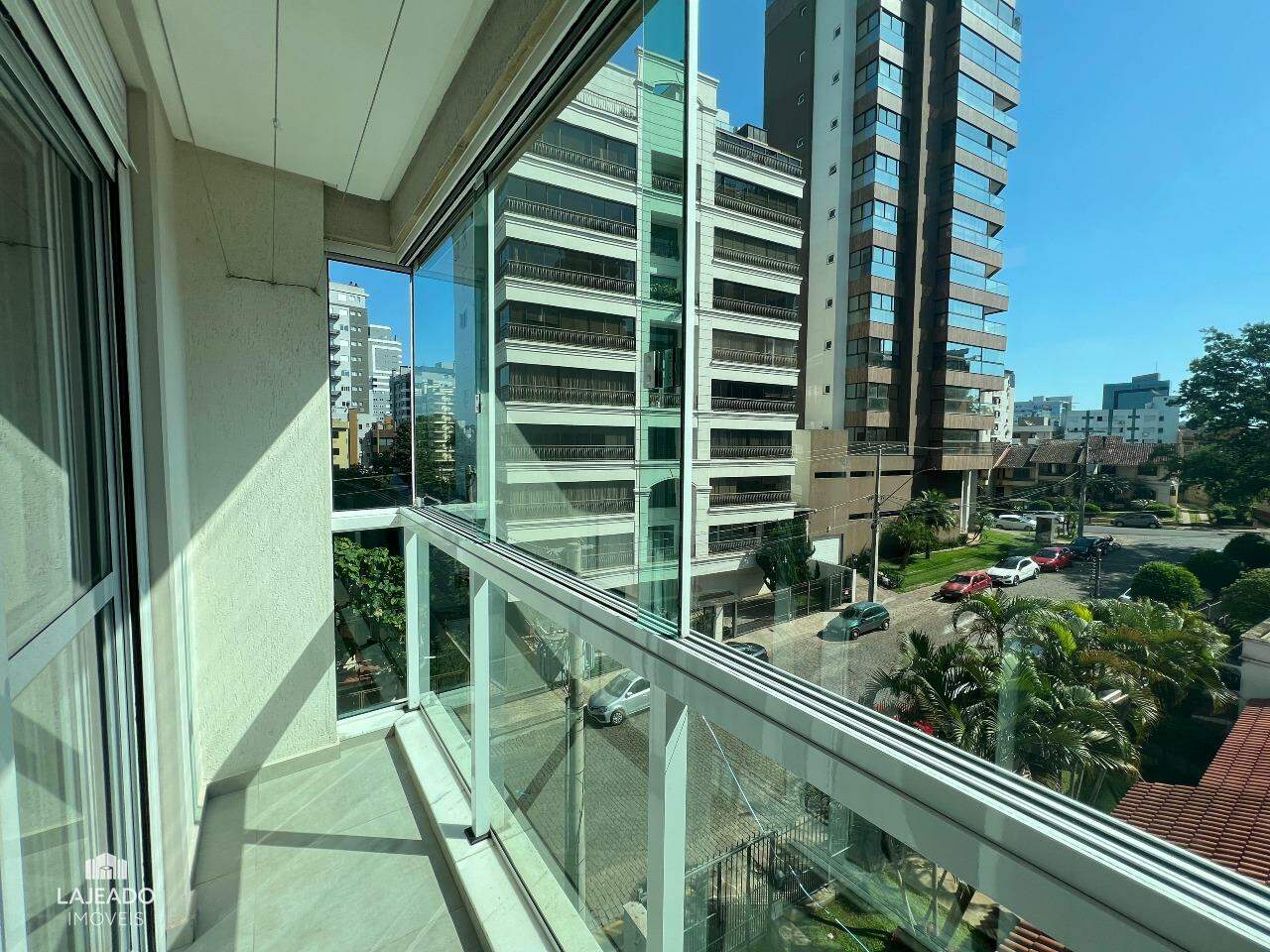 Apartamento para alugar com 3 quartos, 127m² - Foto 25