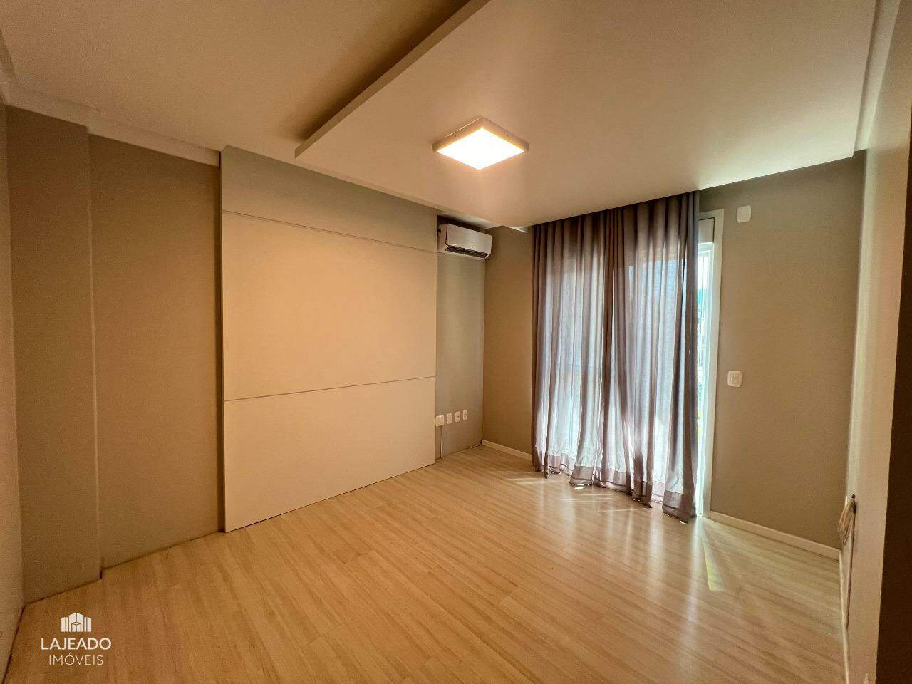 Apartamento para alugar com 3 quartos, 127m² - Foto 23
