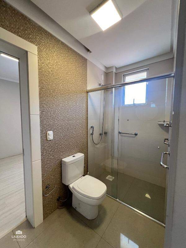 Apartamento para alugar com 3 quartos, 127m² - Foto 21