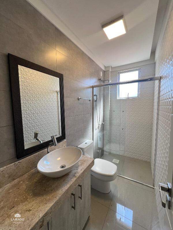 Apartamento para alugar com 3 quartos, 127m² - Foto 22