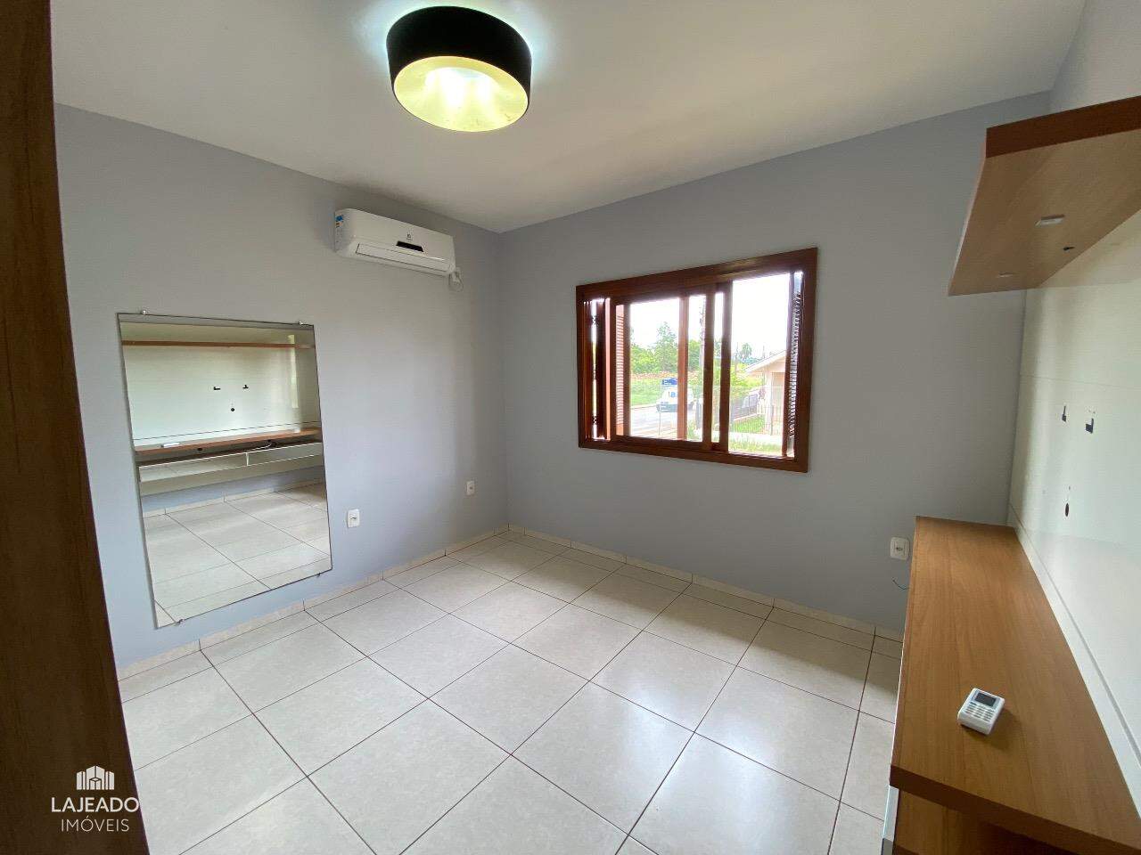 Casa à venda com 2 quartos, 140m² - Foto 12