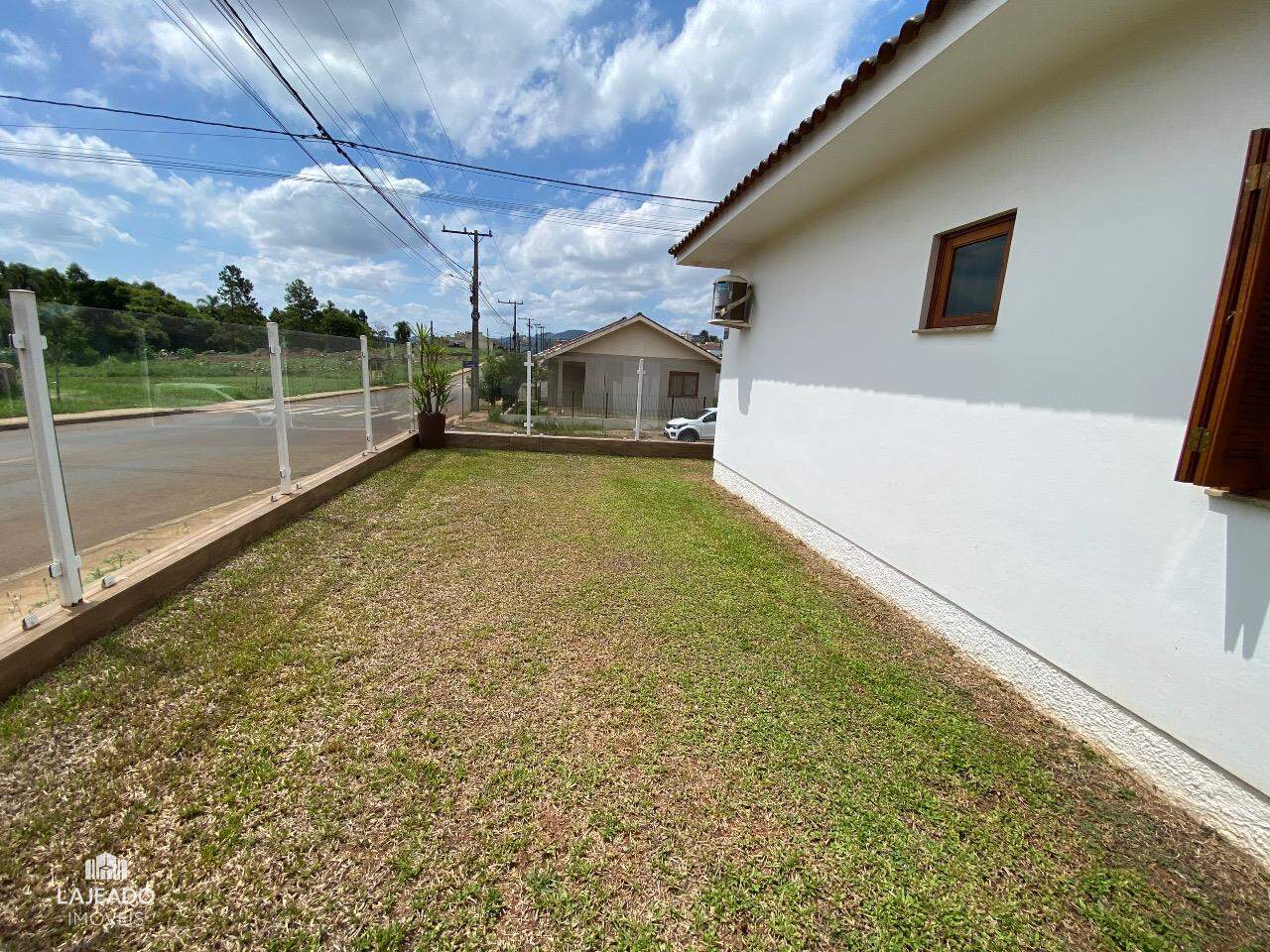 Casa à venda com 2 quartos, 140m² - Foto 5