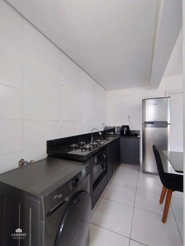 Apartamento à venda com 2 quartos, 56m² - Foto 3