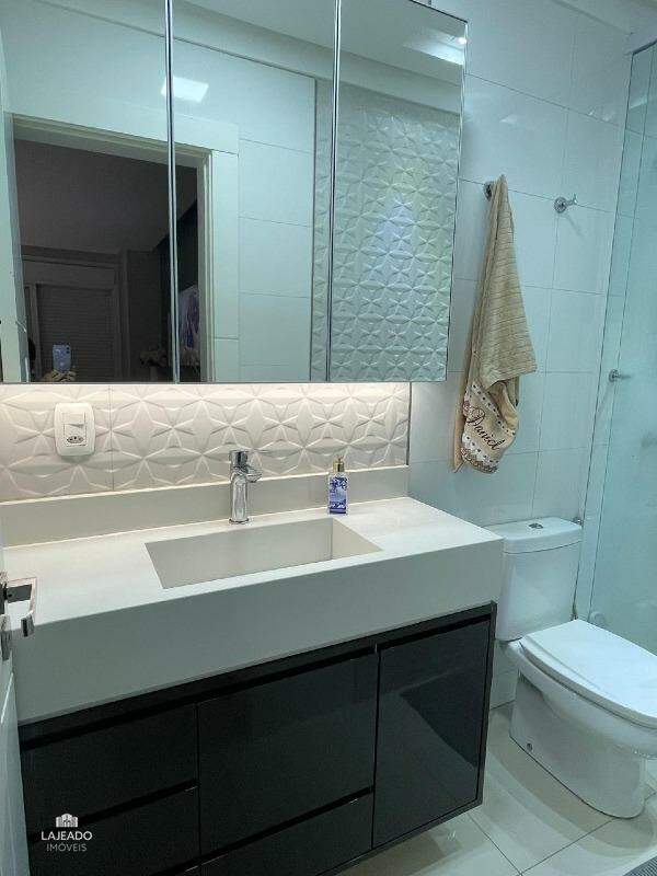 Apartamento à venda com 3 quartos, 231m² - Foto 13