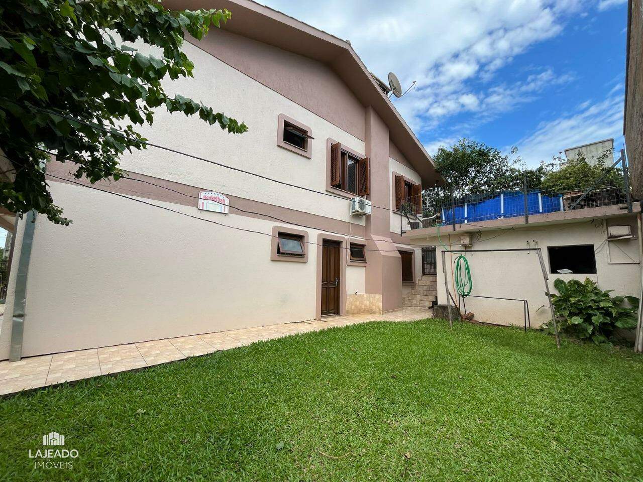 Casa à venda com 5 quartos, 200m² - Foto 24