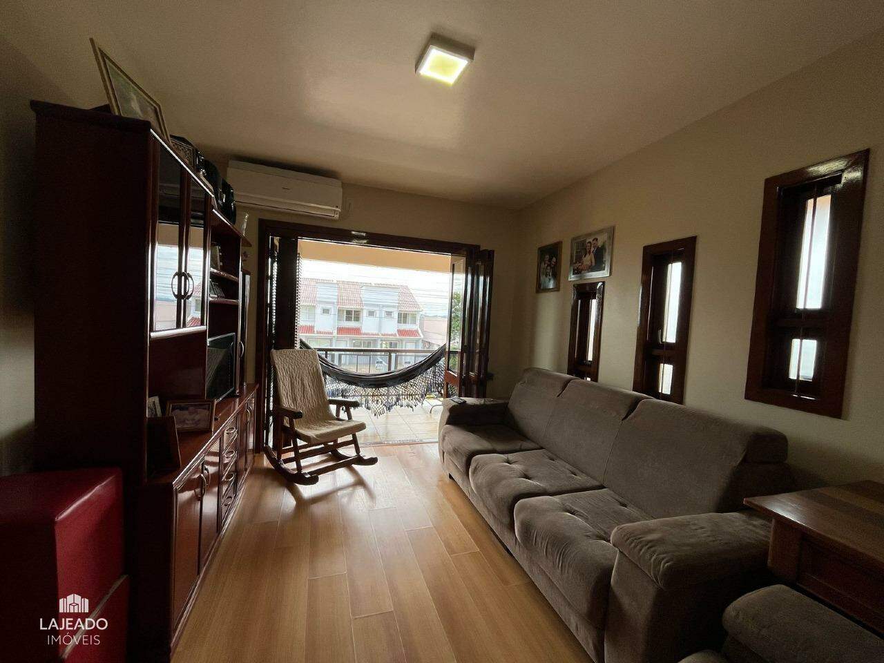Casa à venda com 5 quartos, 200m² - Foto 13