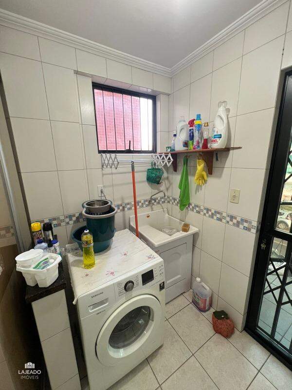 Apartamento à venda com 2 quartos, 68m² - Foto 10