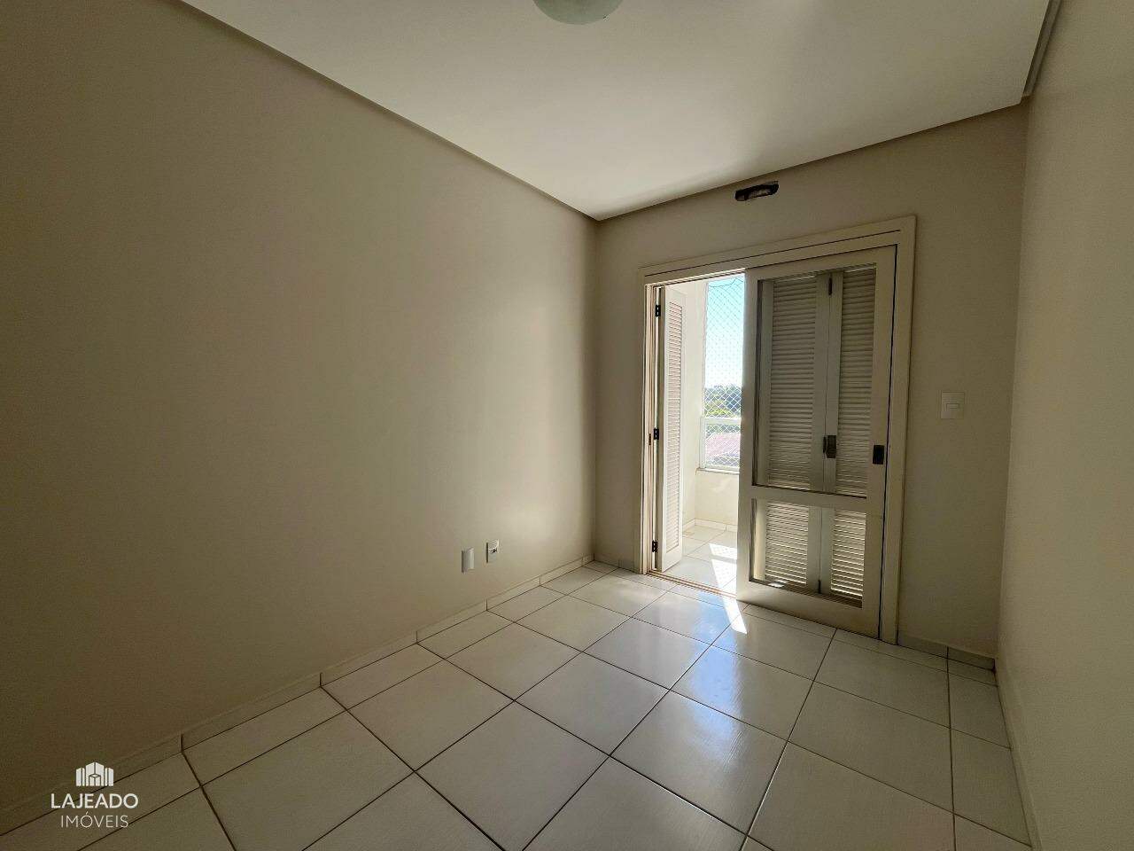 Apartamento à venda com 3 quartos, 105m² - Foto 13