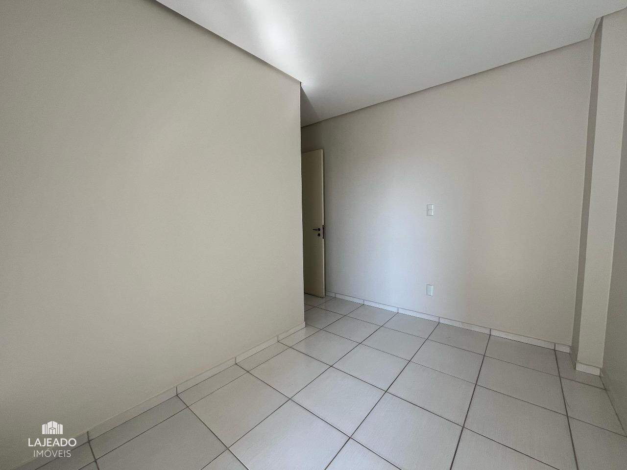 Apartamento à venda com 3 quartos, 105m² - Foto 14