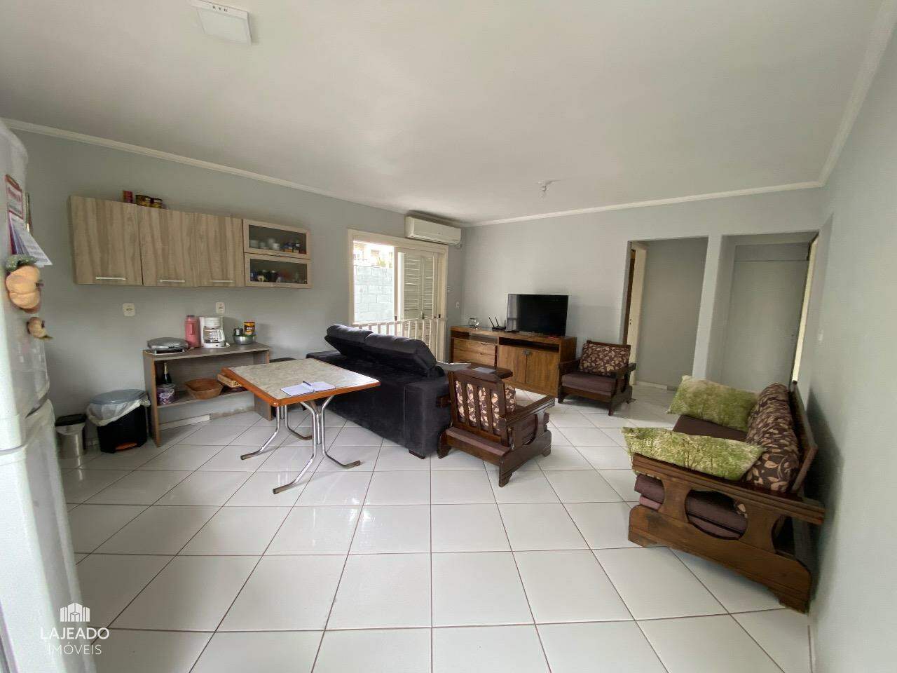 Casa, 3 quartos, 238 m² - Foto 2