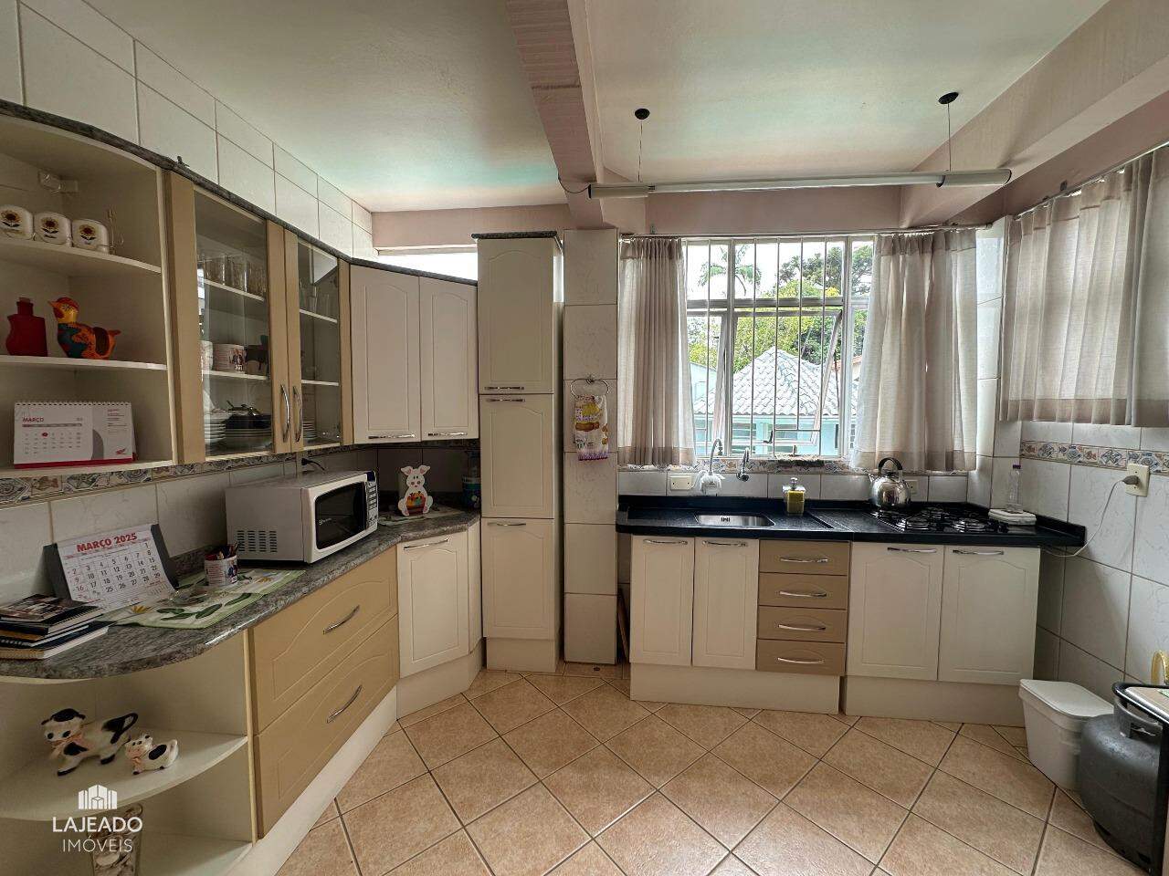Casa à venda com 4 quartos, 308m² - Foto 17