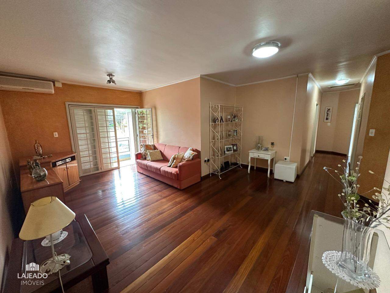 Casa à venda com 4 quartos, 308m² - Foto 28